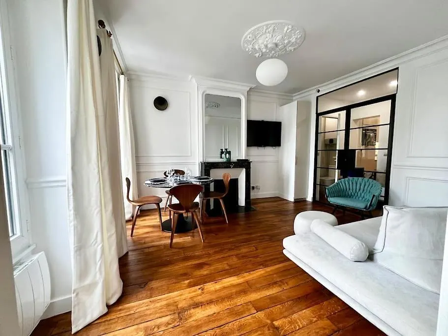 Appartement Luxe Place Paris Apartment