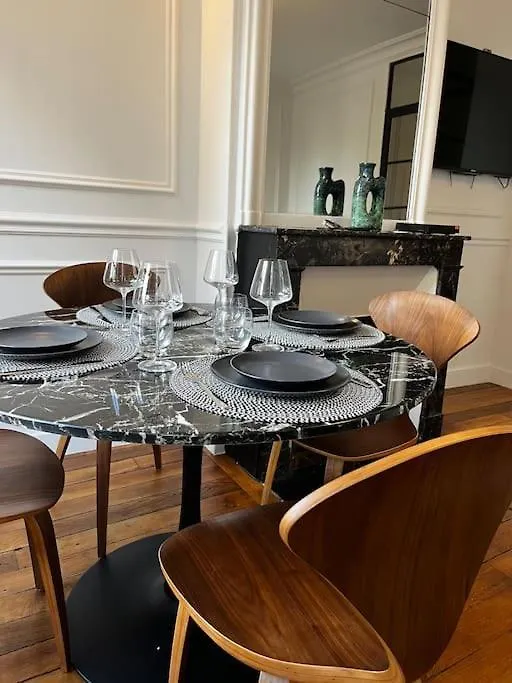 Appartement Luxe Place Paris